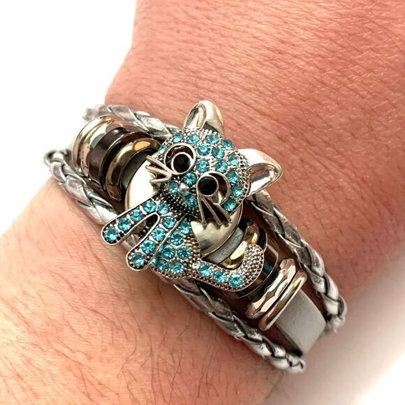 Kitty Bracelet Encrusted in Shiny Blue Gems (P3) - Picture 3 of 11